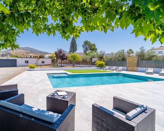 Cubo's Maipa Rural House - Loja - Piscina