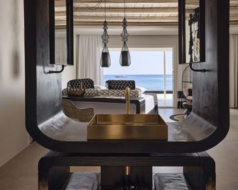 Artemis Seaside Resort - Paleochori