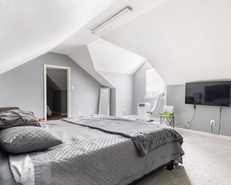 Iah Spheric Mini-Mansion - Humble - Habitación