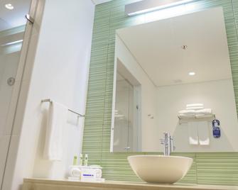 Holiday Inn Express Cartagena Bocagrande - คาร์ตาจีน่า - ห้องน้ำ