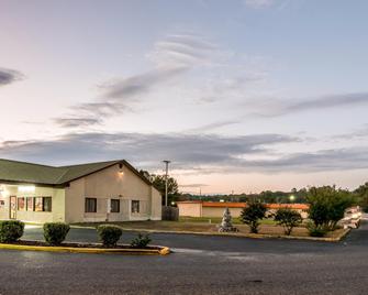 Red Roof Inn Sylacauga - Sylacauga - Building