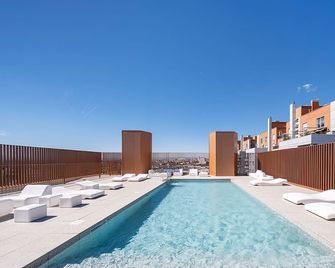 Valencia Tower - Burjasot - Piscina
