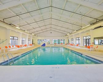 Hotel Gurnee - Gurnee - Pool