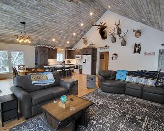 The perfect \'Up North\' get-away - Harshaw - Living room