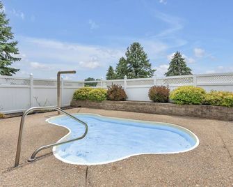 Indiana Beach Hotel - Monticello - Piscina