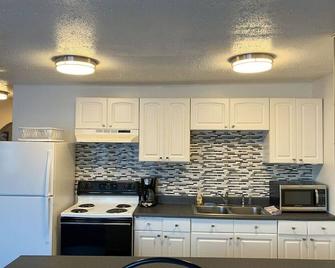 Halibut House Unit 2 - Seward - Kitchen