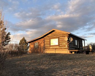 Rustic Log Cabin In The Beautiful Wyoming Black Hills! - Sundance - Gebäude