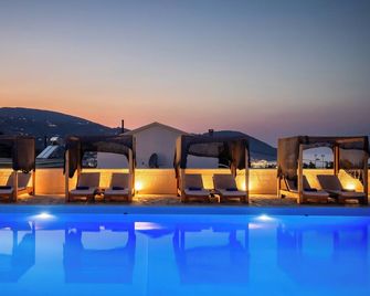 Skopelos Holidays Hotel by Ghh - Skopelos - Pool