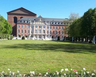 Ferienhaus am Mattheiser Wald - Trier - Gebäude