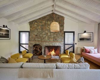 Hosteria El Puma - El Chaltén - סלון