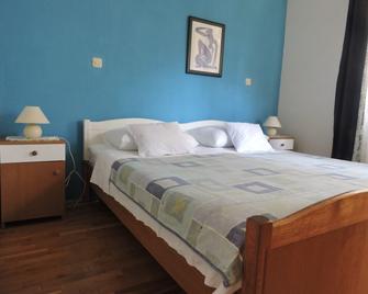 Apartments Ivanov - Novalja - Schlafzimmer
