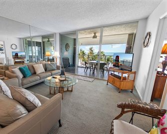 Sunshine, Beaches, And Ocean Breezes At Ocean Vista (La Brisa #403e) - Cayo Hueso - Sala de estar