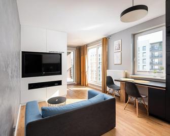Ursus Deluxe Apartment by BookingHost - Warschau - Wohnzimmer