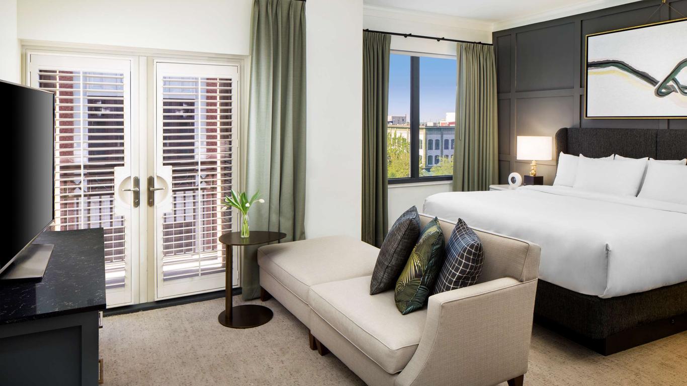 أنداز سافانا ، باي حيات