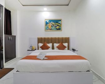Hotel Riya Raj - Luxury Stay - Харідвар - Спальня