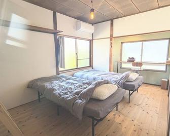 Entire building available 4 rooms 9 people / Mishima Shizuoka - Mishima - Schlafzimmer