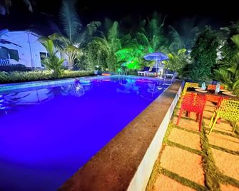 White Truffle Resort, Arambol - Arambol - Pool