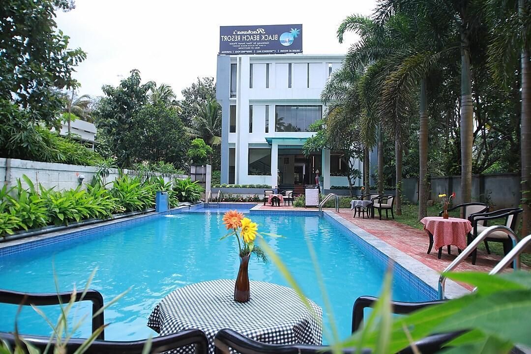 Rachana's Black Beach Resort - Varkala - Pool