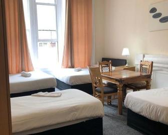 Renfrew rooms at City Centre - Glasgow - Bedroom