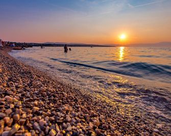 Hotel Malin - Malinska - Beach