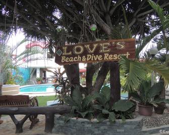 Love's Beach And Dive Resort - Moalboal - Piscina