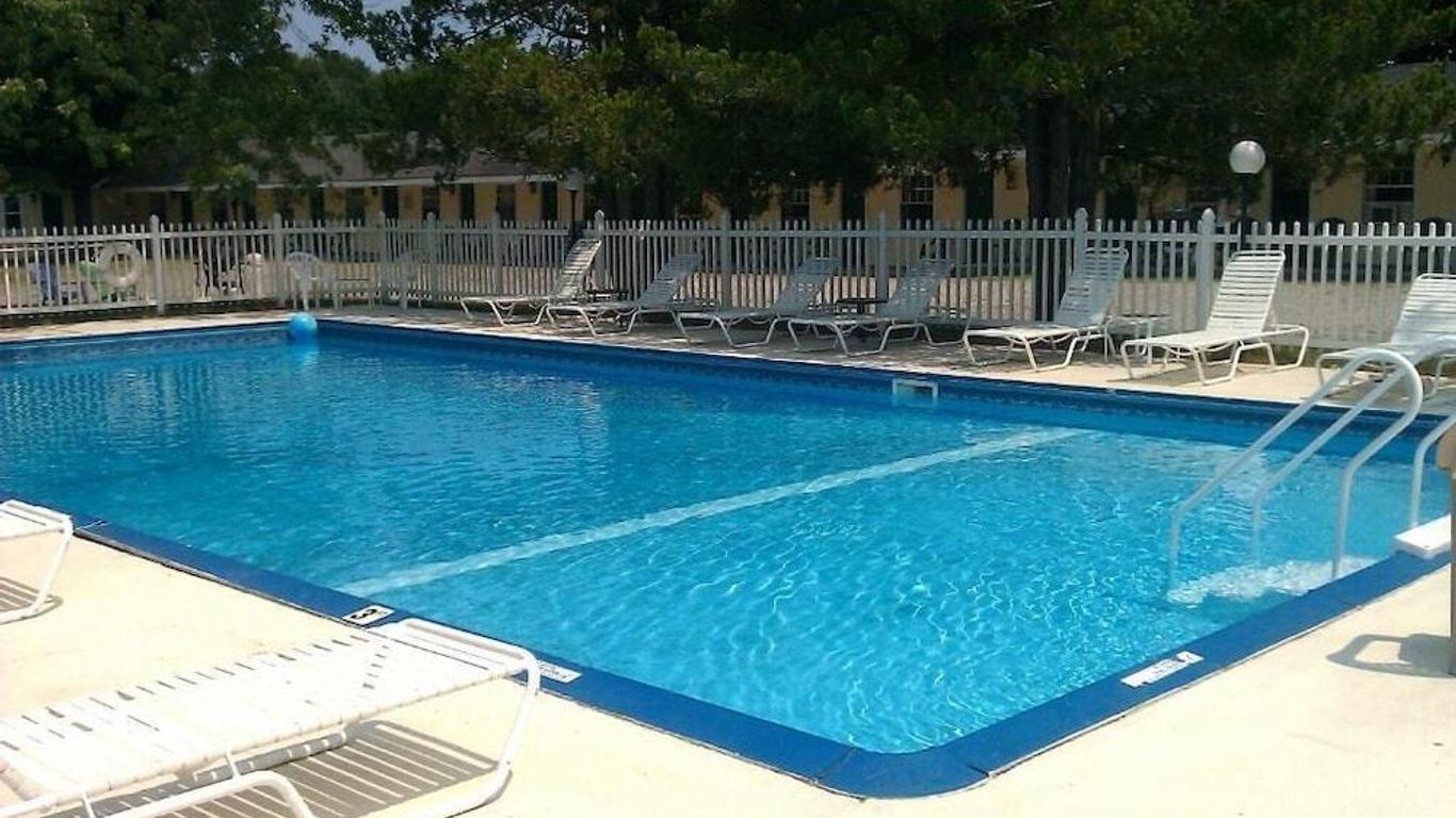 Tallwood Motel Wells