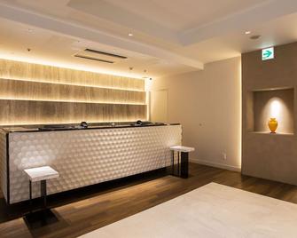 Hotel Mystays Aomori Station - Aomori - Front desk