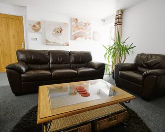 Penyghent View - Settle - Living room