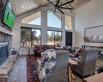 Happy Jacks Newest Luxury Rental !!! - Happy Jack - Living room