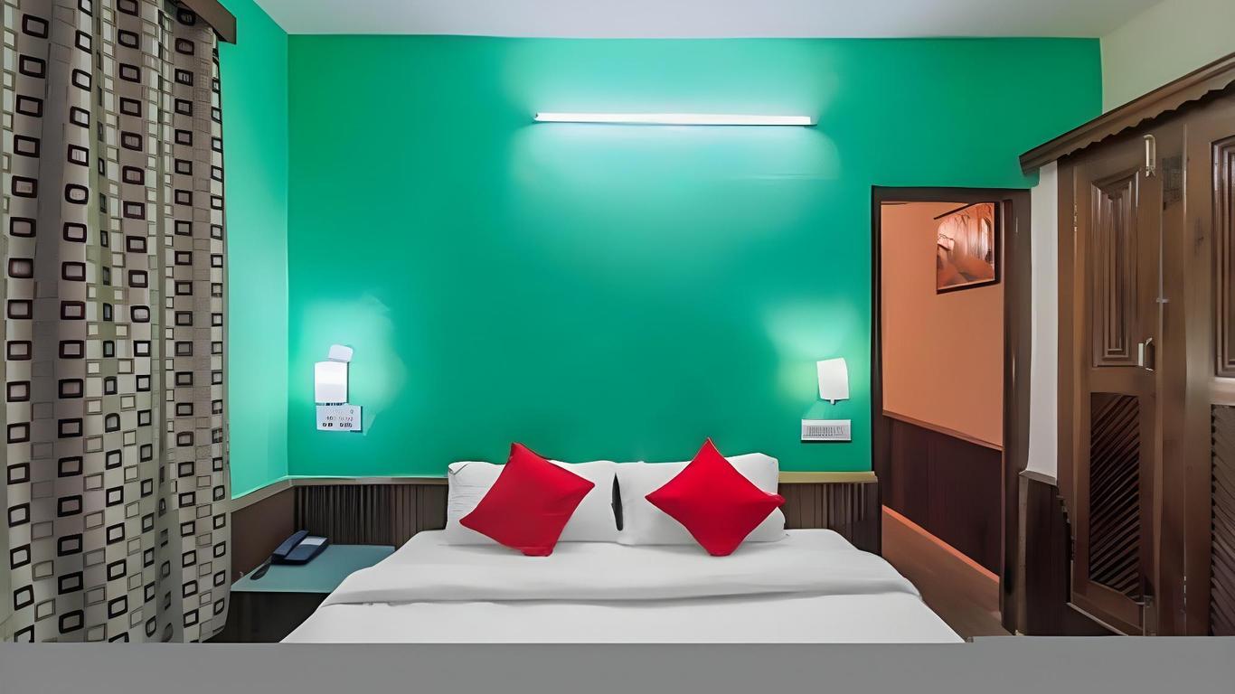 Hotel Chetna & Cottages