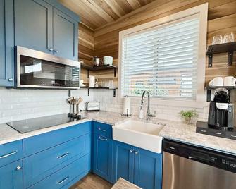 Escalante Escapes Star Lily Tiny Home - Escalante - Cocina
