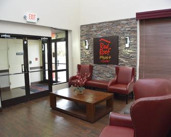 Red Roof Inn Plus+ & Suites Chattanooga - Downtown - Chattanooga - Lobby
