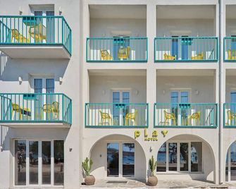Play Paros a member of Brown Hotels - Kampos