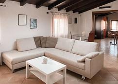 The Attic - time & relaxation - Lardirago - Living room