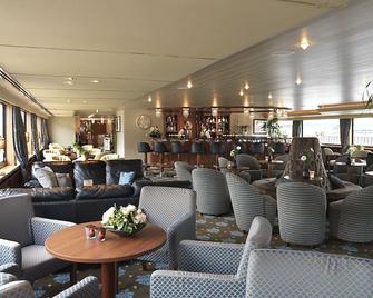 Crossgates Hotelship Hafen - Neuss - Neuss - Lounge