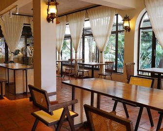 Zzz Hostel Nairobi - Nairobi - Restaurant