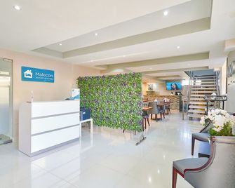 Habitaciones Confortables, ubicación Céntrica - Santo Domingo - Front desk