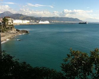 Hotel La Lucertola - Vietri sul Mare