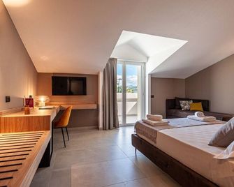 Limen Wellness Hotel & Spa - Campofelice di Roccella - Bedroom