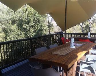 Khululeka Bushveld Guest Farm - Millvale - Balcón