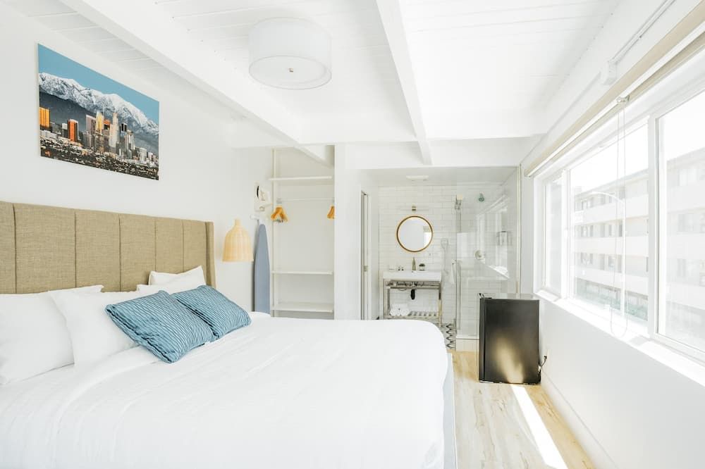 Dk - Deluxe Room, 1 King Bed, Non Smoking - לונג ביץ'