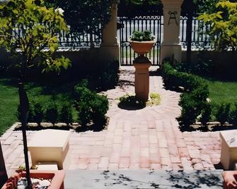 Water Bay Villa Bed & Breakfast - Glenelg - Aula