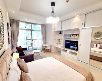 Sunrise Homes - Charming Studio Near Jbr Beach - Garhoud