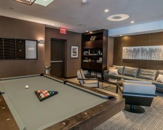 Luxury Apt with Pool - Stamford - Hol