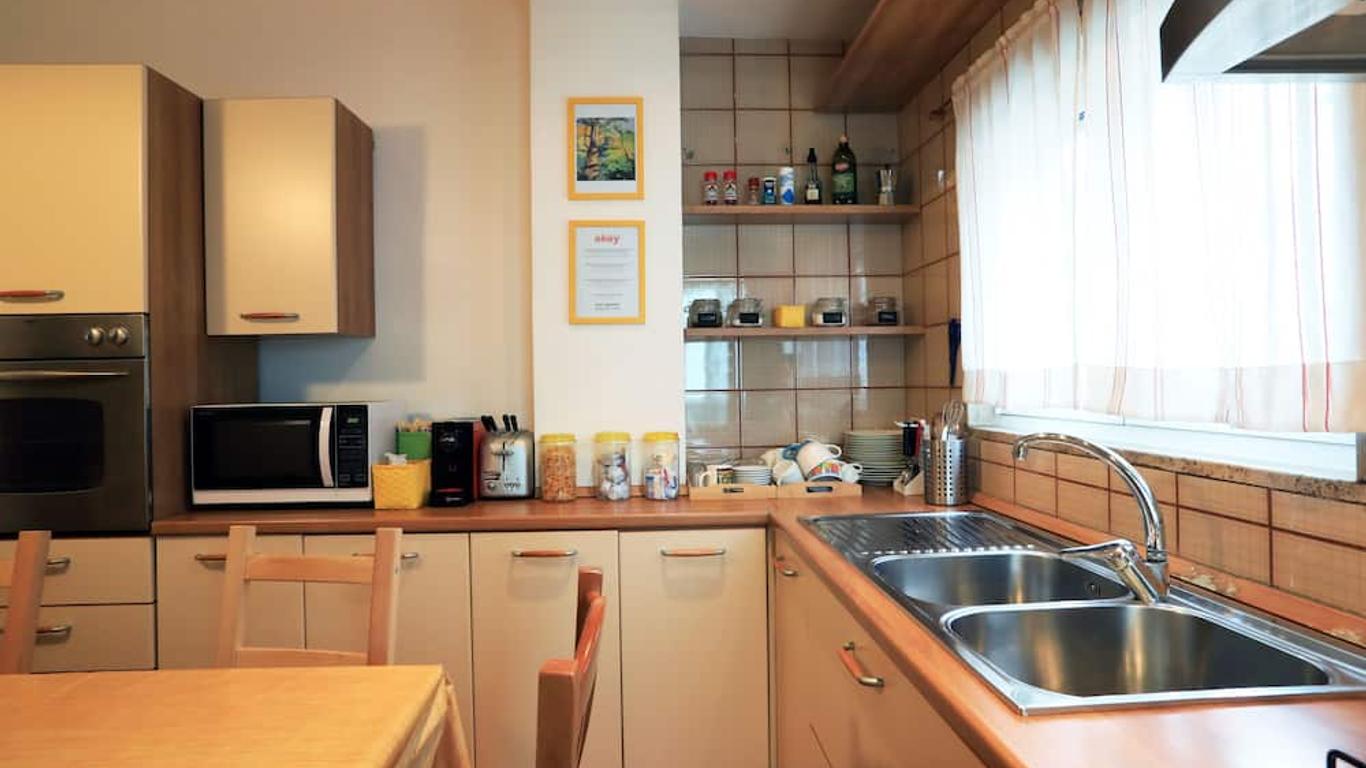 Primo Piano Guesthouse - Bari Policlinico