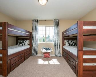 Grace Home near Battle Ground Village - Battle Ground - Bedroom