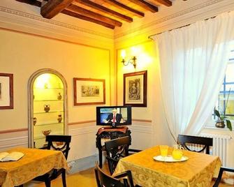 Villa Lombardi - Camaiore - Dining room