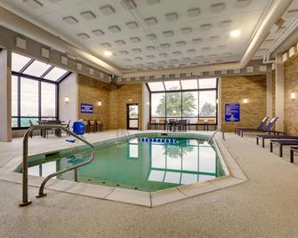 Drury Inn & Suites Cape Girardeau - Cape Girardeau - Pool