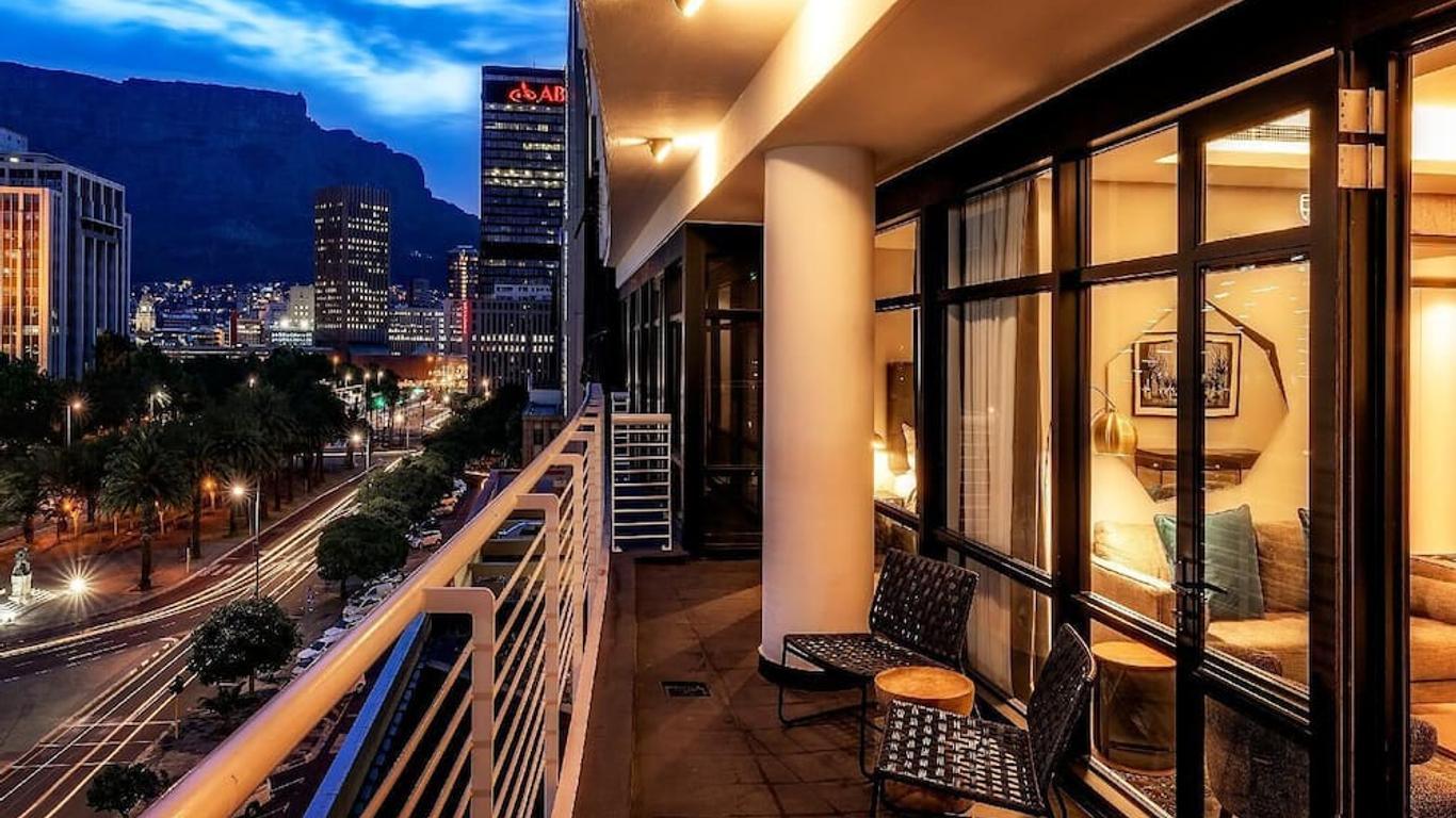 The Onyx Apartment Hotel