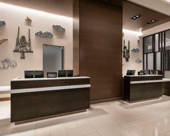 Home2 Suites by Hilton Denver Downtown Convention Center - Denver - Front desk